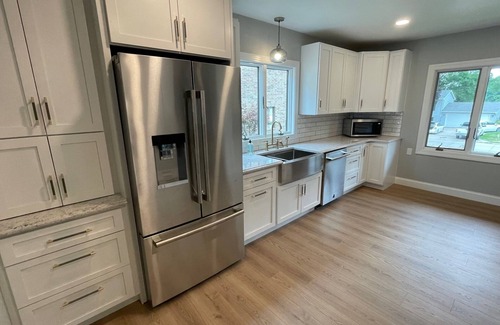 Clear Lake House | Enjoy this beach front lake home that boasts 66' of frontage with many amenities