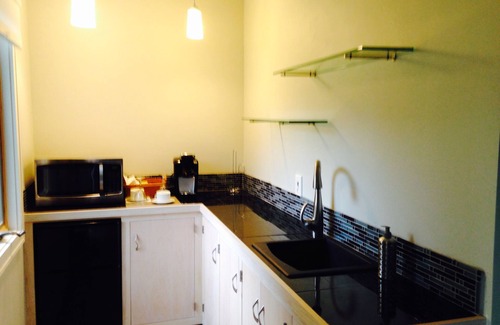 Noyack House | Enjoy This Beautiful Guest House - Sag Harbor - Perfect for Two!