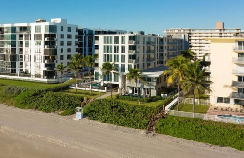 Hillsboro Beach House | Enjoy Vacation in Hillsboro Beach! 3 Stylish Units! Close to Deerfield Beach!
