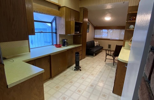 Weiser Cottage | Enjoy your comfy stay at Grandma's House near the Weiser River Trail