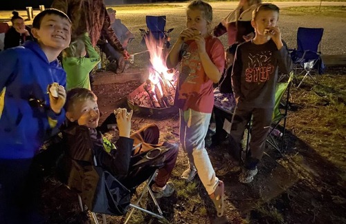 Cassville Cabin | Enjoy your family vacation!-Cabin 8