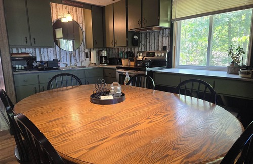 Johannesburg Ski Chalet | Enjoy your Getaway at the Peaceful Lakefront Chalet!