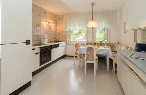 Merzig Apartment | Enjoy your vacation in the heart of Merzig in a cozy 80sqm apartment