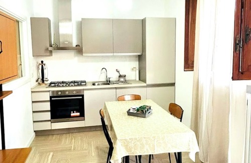 Scerni House | Ennio House. Enjoy relaxing in this charming one-bedroom apartment in Scerni.