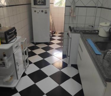 Jardim Ana Maria Apartment | Enseada- 400m Aquário. Apt espaçoso e aconchegante