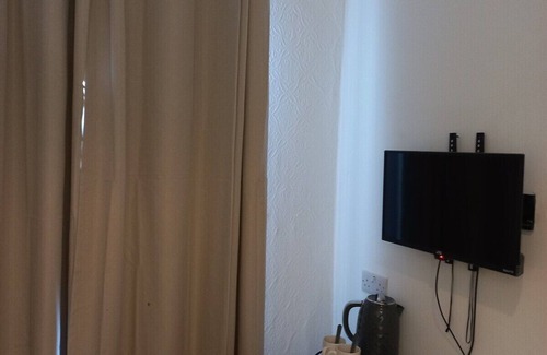 Tottenham House | Ensuite Double Bedroom