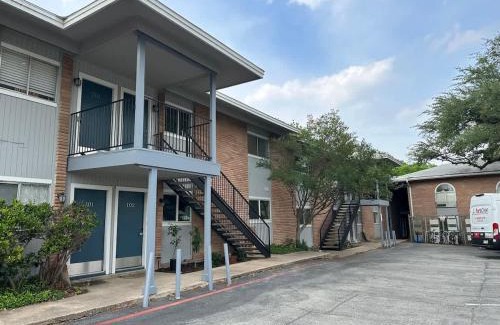 Tarrytown House | Ensuite Private Room