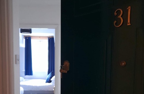 Hemel Hempstead Apartment | Entire 2 bed serviced apartment with FREE parking