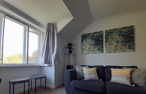 Hemel Hempstead Apartment | Entire 2 bed serviced apartment with FREE parking