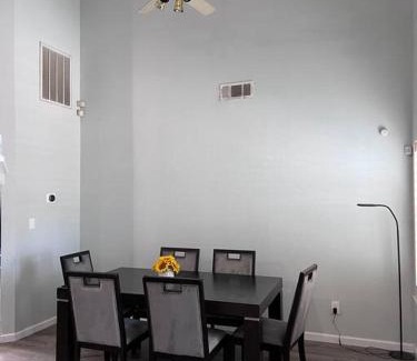 Modesto House | Entire 3 BR & 2 BA house for business and family