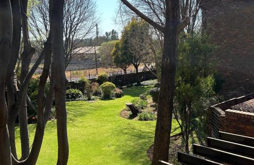 Eldoraigne Apartment | Entire Apartment in Eldoraigne, Centurion