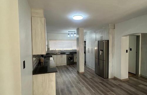 Eldoraigne Apartment | Entire Apartment in Eldoraigne, Centurion