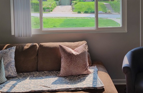 Benson House | Entire, cozy home for rent!