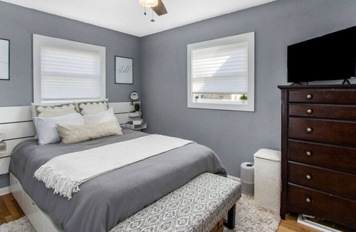 Eastwood House | Entire Cute Boho Home Near Hospital, Expo Center, Free Parking