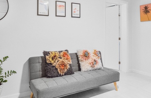 Oakland Park Apartment | Entire Guest Suite at Casa Paraiso