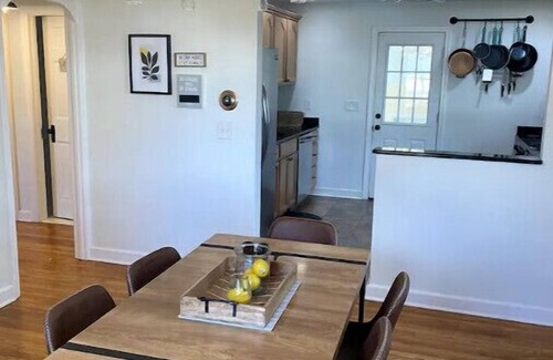 New Haven House | Entire Home in Hamden