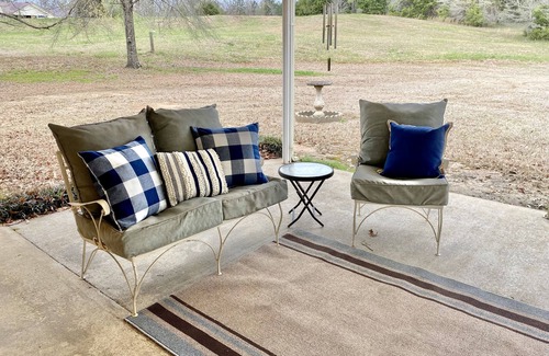 Water Valley House | Entire home in Water Valley close to Oxford Ms, Ole Miss, & the Tri lakes area