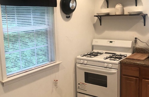 College Park House | Entire Home Near By Golf Course⛳️Steps frm Dwntown College Park 3mins Atl Airport