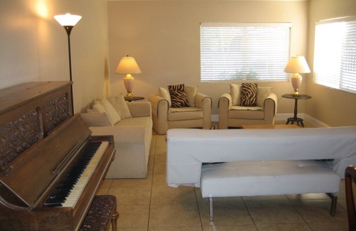 East Palo Alto House | Entire Home on the Bay