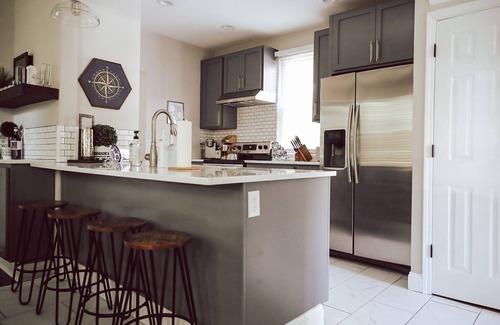 East Walnut HIlls House | Entire House, Great Location, Stylish decor!