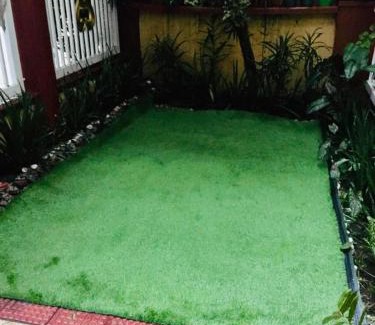 Bacoor City House | Entire House with 4 rooms near SM Molino and Vermosa Ayala