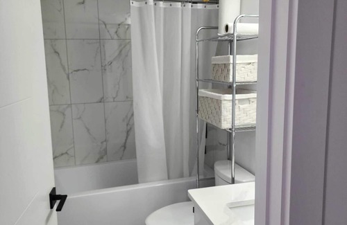 Northeast Edmonton House | Entire Suite in Edmonton, Canada