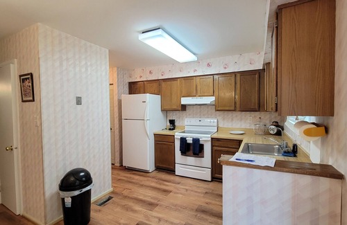 Fairland House | Entire Townhouse in a safe neighborhood