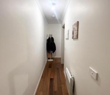 Penguin House | Entire Unit in Penguin with Free Parking