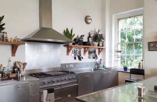 Bathampton Villa | Entire villa in Bath and North East Somerset, United Kingdom