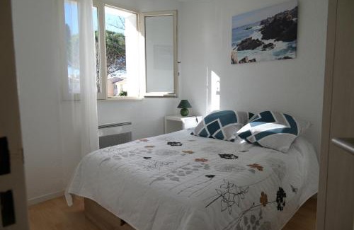 La Londe-les-Maures Apartment | Entre mer et collines Appartement T2