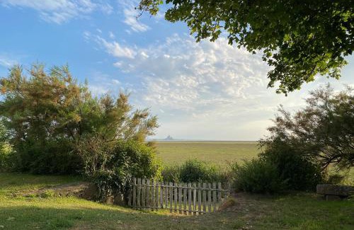 Vains House | Entre Mont St Michel et Merveille