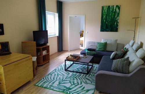 Keilberg Apartment | Entspannen im Grünen, Ferienwohnung mit eigenem Garten