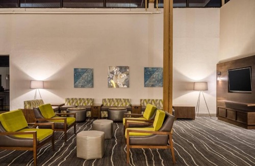 Mansfield Hotel | enVision Hotel & Conference Center Mansfield-Foxboro