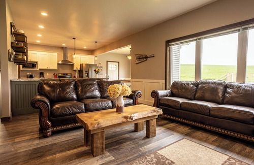 Wisconsin Dells House | Epic 6BR w/Movie Theater + Goats + Dock Access