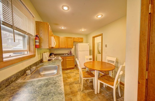 Tafton Cabin | Epply 1 - Lakeside Cabins