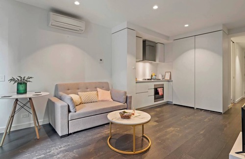 Melbourne Central Business District Apartment | EQ Tower Ultra-Modern 2BR- CBD Base Mel Central