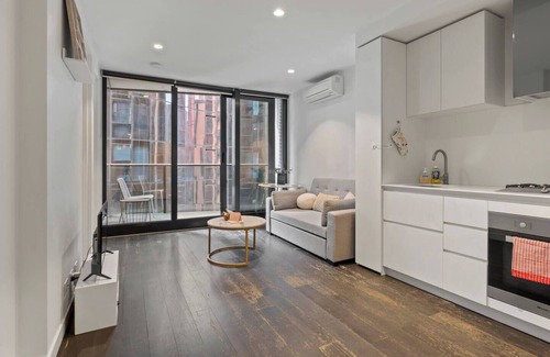 Melbourne Central Business District Apartment | EQ Tower Ultra-Modern 2BR- CBD Base Mel Central