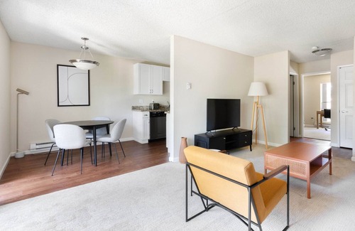 Cuernavaca Apartment | Equipped Mountain View 1BR w/Pool, Gym, BBQ by Blueground