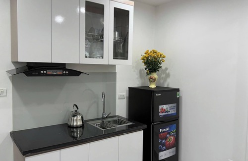 Cong Vi Apartment | Era Apartment Doi Can エラ 格安賃貸アパート