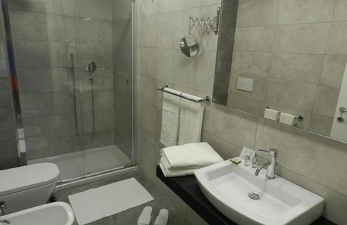 Gela Hotel | Erasmus Hotel