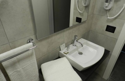 Gela Hotel | Erasmus Hotel