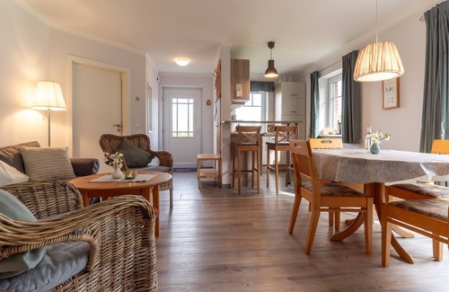 Garding Apartment | "erholung auf Eiderstedt - Ihr Zuhause im Friesenkind, Garding"