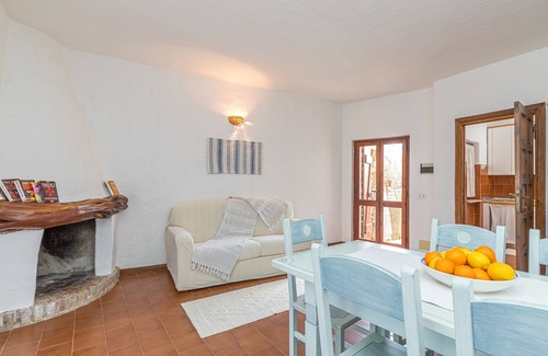 Baia Caddinas Apartment | Erica Piano Terra 150m From the Beach, Golfo Aranci, Italy