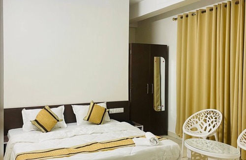 Sualkuchi Hotel | Erica Residency