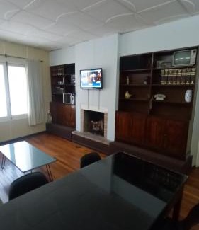 Mendoza City Center Apartment | ERNEST'S HOUSE B&B