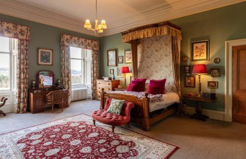 Errol House | Errol Park - Grand Stately Home & Views