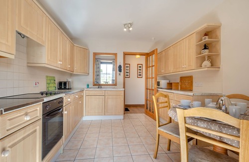 Shannochie Cottage | Eryb Cottage - UK46883
