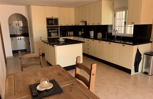 San Miguel de Abona Villa | Stunning family villa with totally secluded pool area. Wheelchair friendly