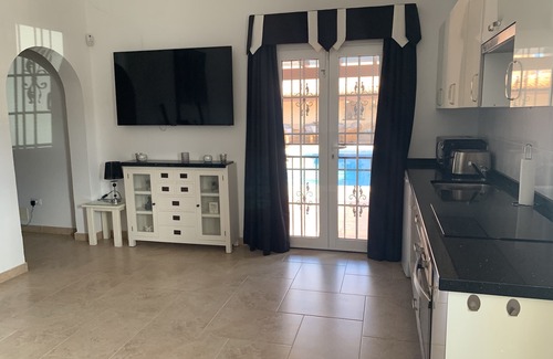 San Miguel de Abona Villa | Stunning family villa with totally secluded pool area. Wheelchair friendly