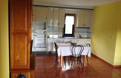 Fontoria Apartment | Lodging in rural environment Los Trobos<>in Villar de Otero, in the Ancares region.